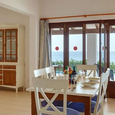 Binibequer Vell Sleeps 8 With Pool Air Con And Wifi
